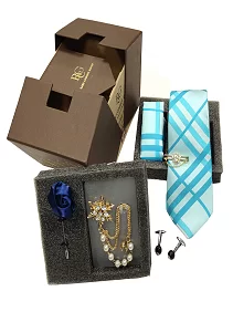 Rare Combee Signature Editions