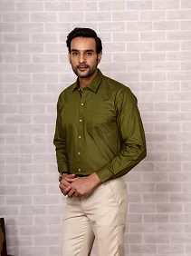 T&T Men Solid Formal Olive Green Shirt Regular Fit
