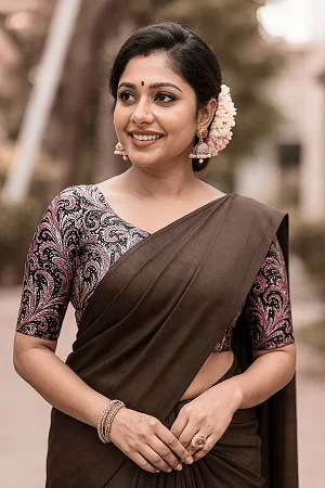 Dark Brown, Mul Kashmiri Cotton Saree with Kalamkari Print – Soft Silk Touch Cotton Saree with Beautiful Latkan