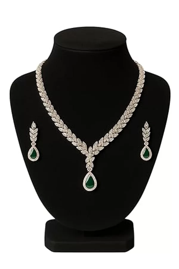 Luxury Emerald Green Crystal Necklace Set – Silver-Toned Teardrop Pendant with Matching Earrings for Women, Bridal & Party Jewelry