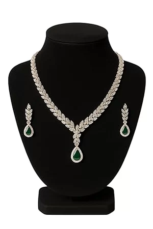 Luxury Emerald Green Crystal Necklace Set – Silver-Toned Teardrop Pendant with Matching Earrings for Women, Bridal & Party Jewelry