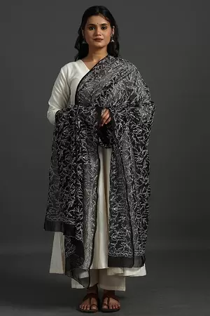 Chiffon Chikankari tepchi duppatta